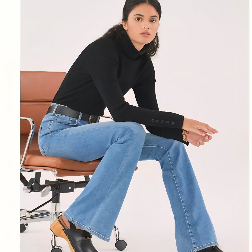 NWOT Anthropologie Pilcro The Icon Flare Jeans